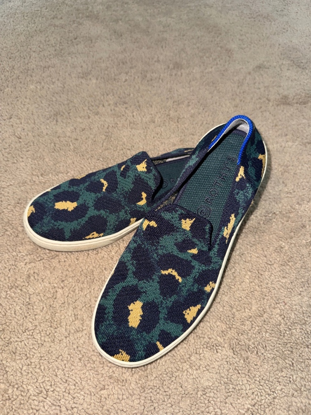 Rothy’s Original Slip On in Navy/Teal Leopard sneakers, size 9